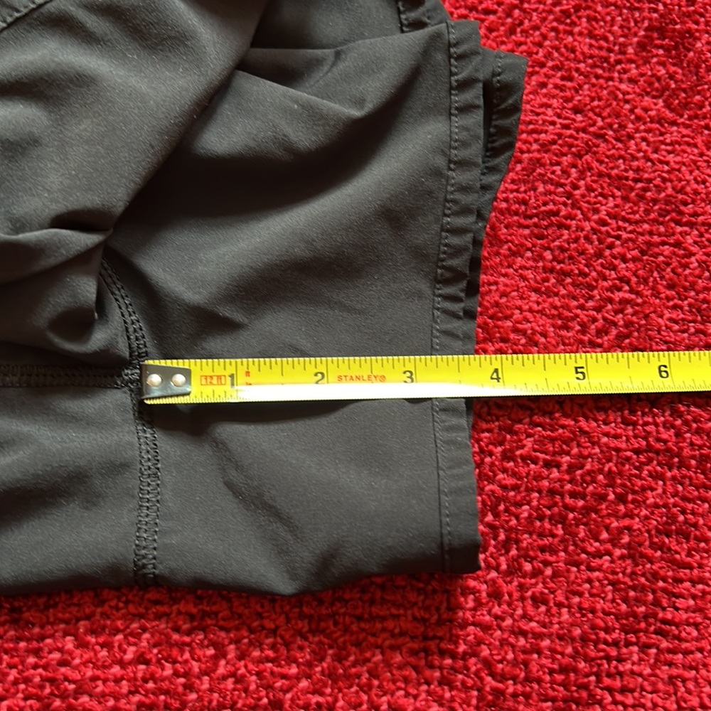 LULULEMON Tracker Short - Picture 5 of 5